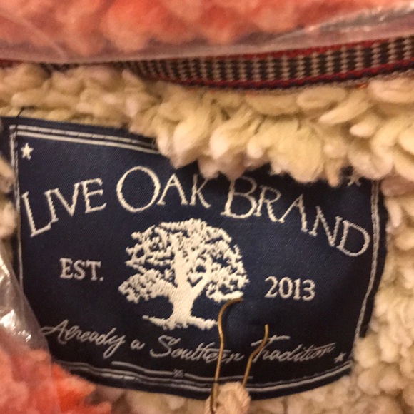 NWT Sherpa - Picture 4 of 4